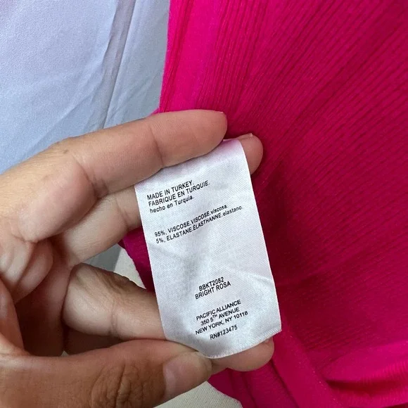 Vintage Bebe Rhinestone Dark Pink Logo Top Size Medium - Picture 7 of 8